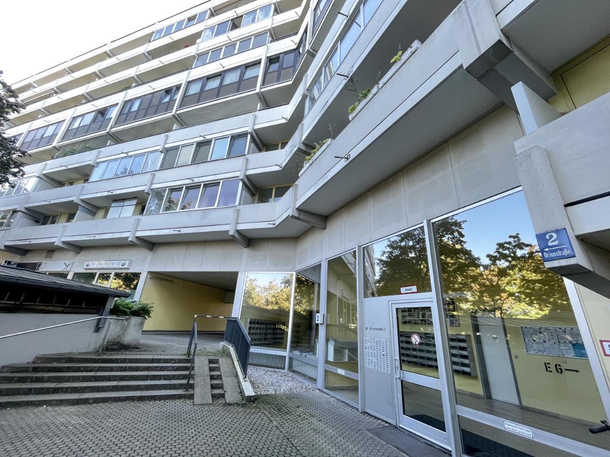 Lta Apartment In Unterschleissheim Bei Muenchen Buitenkant foto
